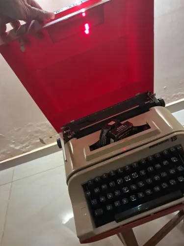Maquina de escrever retro