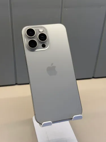 iPhone 15 pro Max 256gb Natural Titânio Semi Novo | Loja Física