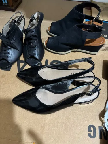 Sapatos pretos