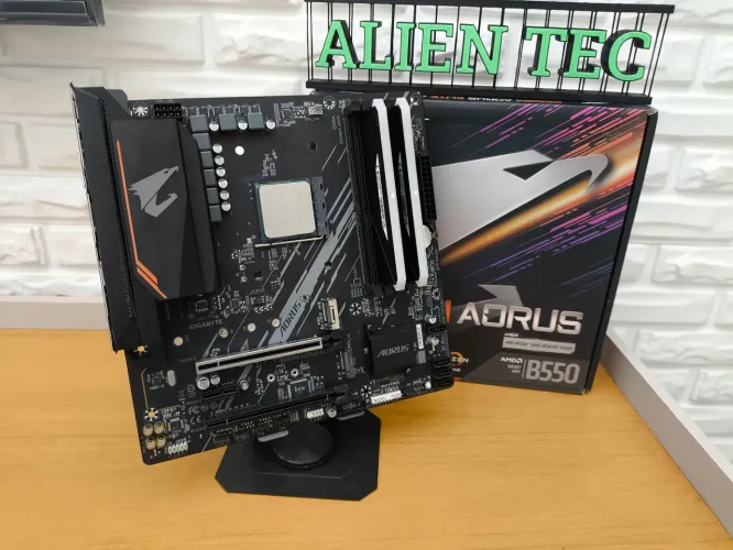 Kit upgrade b550 ATX Aorus elite Am4 + Ryzen 5700x3d 8/16 + 2x8gb ram ddr4 RGB Ac cartão 