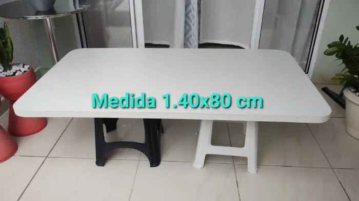 Tampo de mesa em MDF
