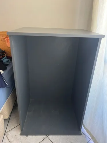 Vendo baú/caixa organizadora na cor cinza, feito em MDF puro.