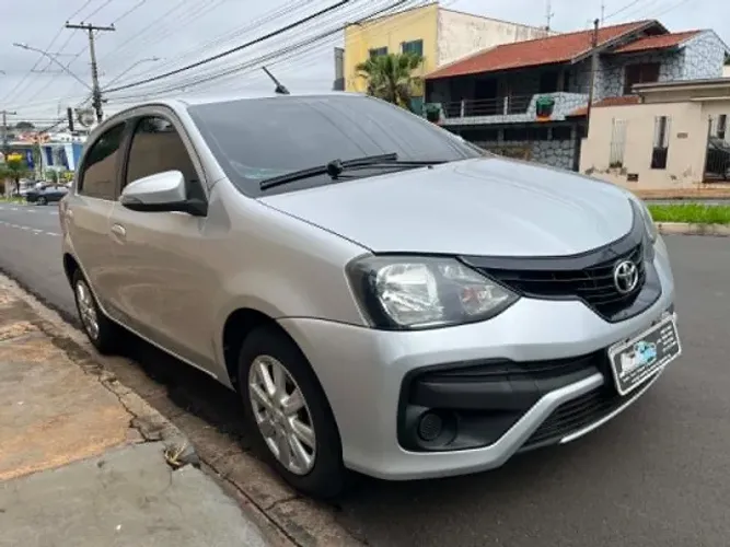 Toyota Etios X Plus 1.5 Flex 16V 5P Mec. 2019