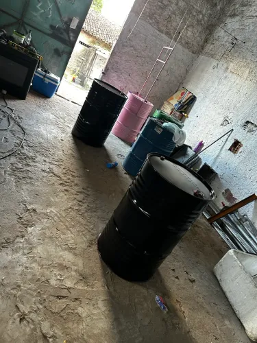 Tonel de 200L já pintado de preto novo
