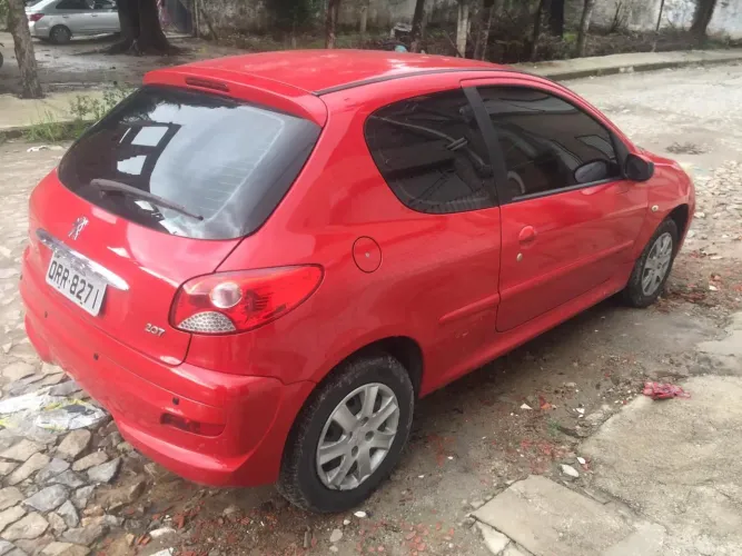 Peugeot 207 XR 1.4 Flex 8V 3P 2013