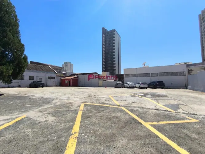 Terreno à venda em Limeira, Centro, com 863 m²