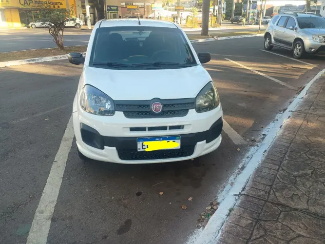 Fiat Uno Attractive 1.0 EVO Fire Flex 8V 5P 2020