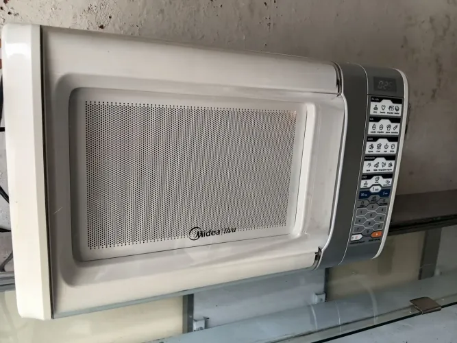 Excelente Microondas