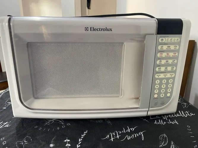Microondas Electrolux 31L