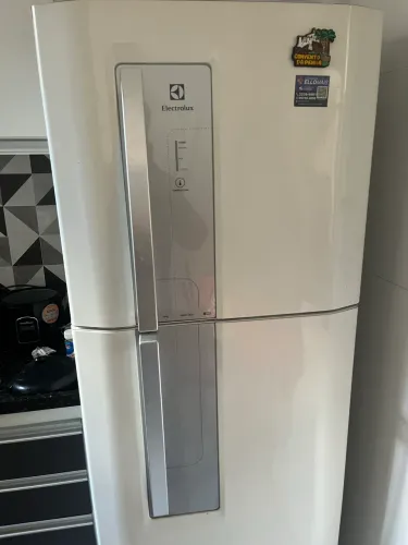 Geladeira Retirada de Motor Electrolux