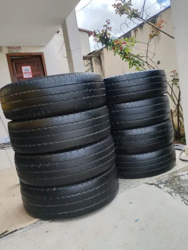 8 pneus 225/75 R16C