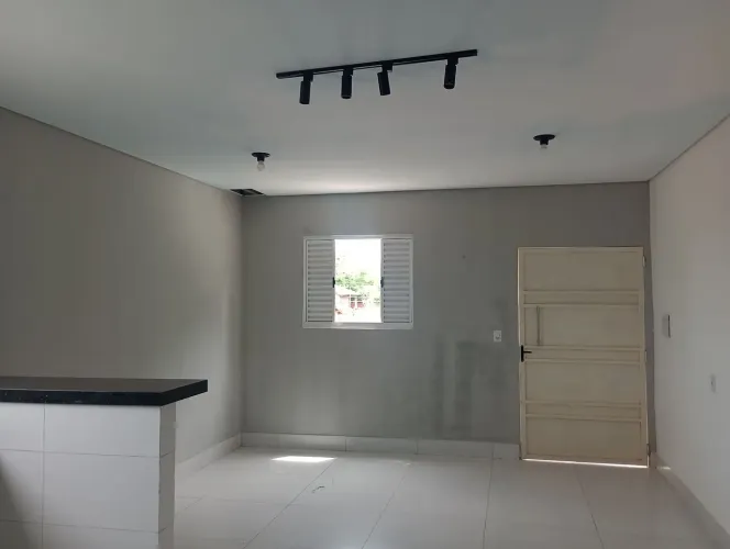 Alugo Kitnet no bairro três Poderes próximo ao Detran