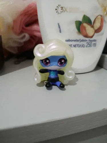 MINI MANIA MONSTER HIGH TWYLA POWER GHOULS
