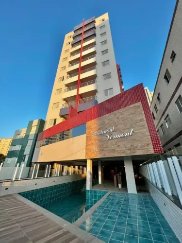 Apartamento com Sacada Gourmet e Lazer Completo, Lado Praia, Repasse de Financiamento