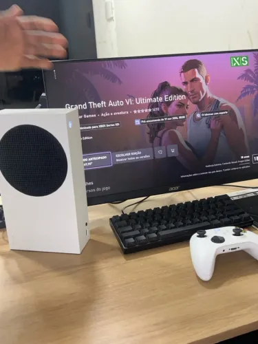 Xbox series s muito novo