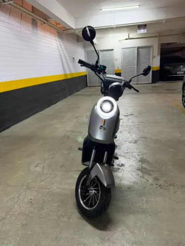 MOTO-CHEFE SOMA 1000W - AUTOPROPELIDO - SEM CNH - USADA - 500KM