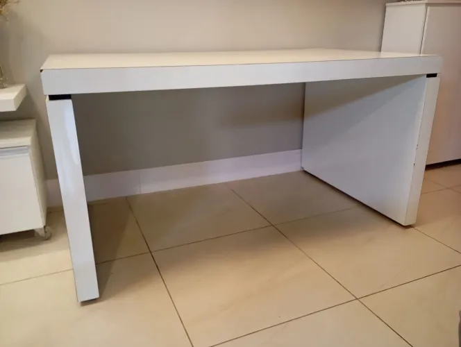 Mesa 1,40m x 90cm - 100% MDF de Marcenaria (Super Reforçada)