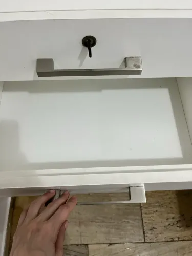 Cômoda com 6 gavetas 