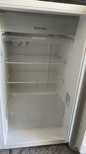 Frigobar Electrolux 