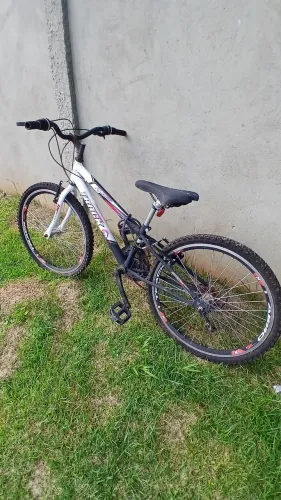 Bicicleta infantil aro 24 *usada*