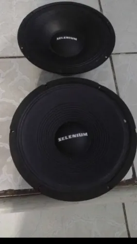 Vendo dois alto-falante de 12 de 400