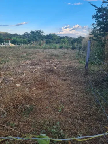 Vendo terreno tamanho 30 de frente com 35 de comprimento. Não desista dos seus sonhos.