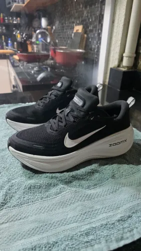 Nike Vomero Plus 40
