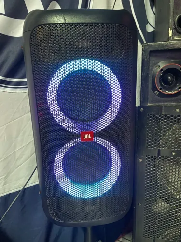 Caixa de som JBL partybox 100