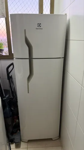 Geladeira Electrolux Duplex 260 Litros DC35A - 220V