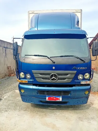 Caminhão Mercedes Accelo 10/16
