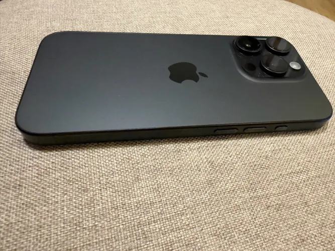 iPhone 15 PRO 512GB