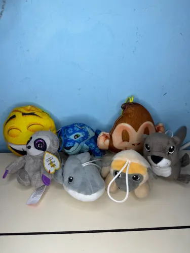 Lote pelúcias McDonald?s e kinder ovo