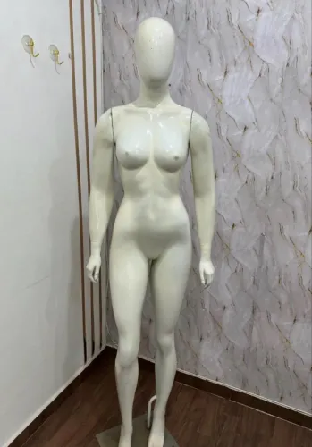Manequim Branco Fibra