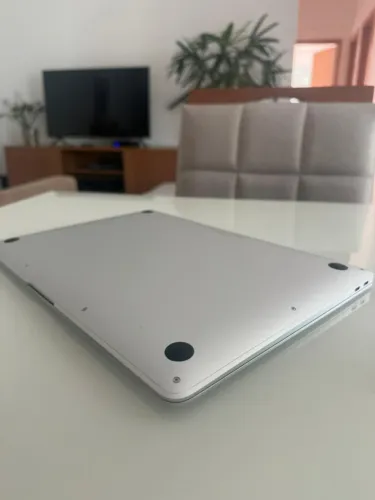 MACBOOK AIR 2020 USADO