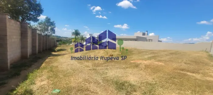 Terreno de 839,81 m² à venda em condomínio de luxo em Itupeva-SP no Residencial Terras da