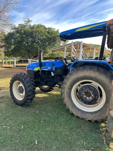 Trator new Holland 4x4 