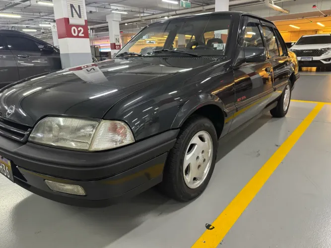 Chevrolet Monza GLS/ Hi-tech 2.0 EFI 2P E 4P 1995