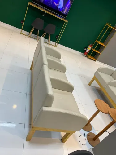 Pra vender hoje POLTRONA DE COURO 3 LUGARES -