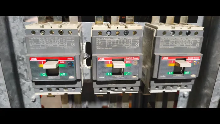 Disjuntor abb c breaker tmax t2n. 160a