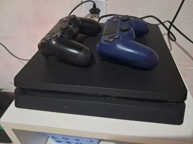 Ps4 slim