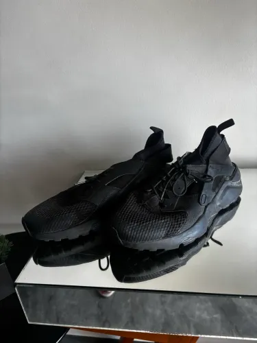 Tênis Nike preto 44