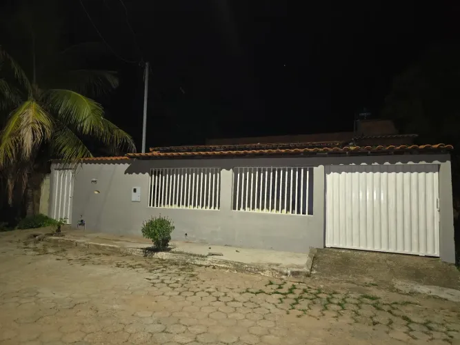 Vende-se Casa em Guaicuí (Encontro do Rio das velhas com São Francisco)