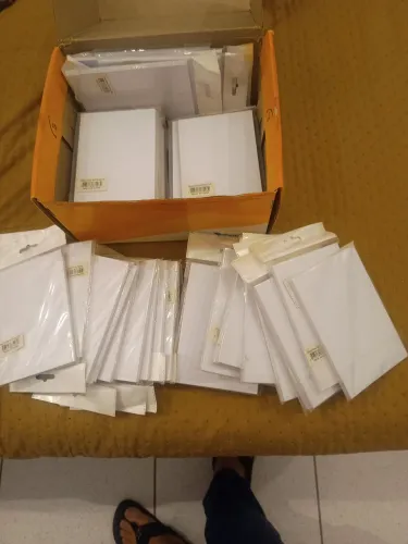 Vende-se Caixa de papel para fotos 10 por 15 tamanho