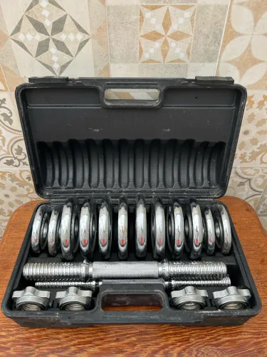 Kit de Halteres Cromado com Estojo - 10 kg - Excelente Estado