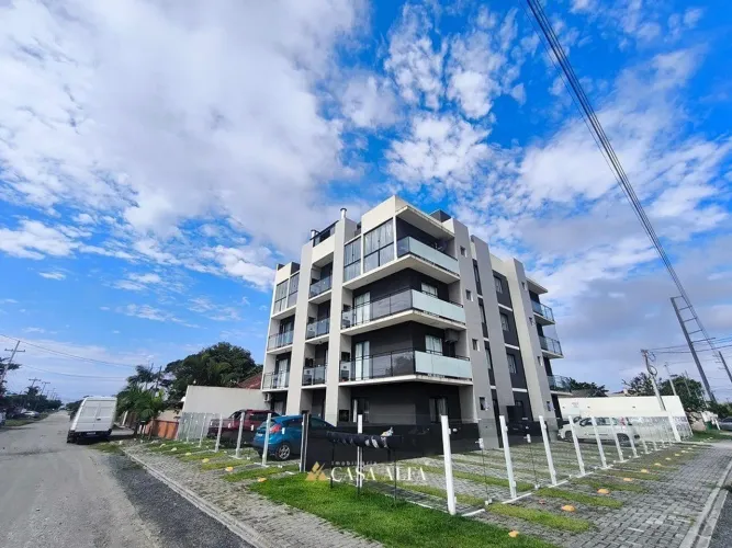 Apartamento faixa mar a venda com Piscina
