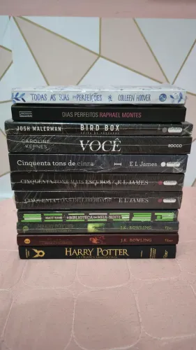 Livros Novos e Usados - 36 livros por 280