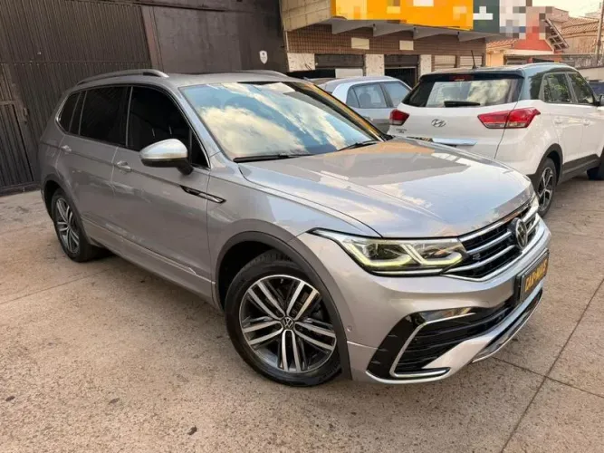 Volkswagen Tiguan Allspac R-line 300 TSI 2.0 2024
