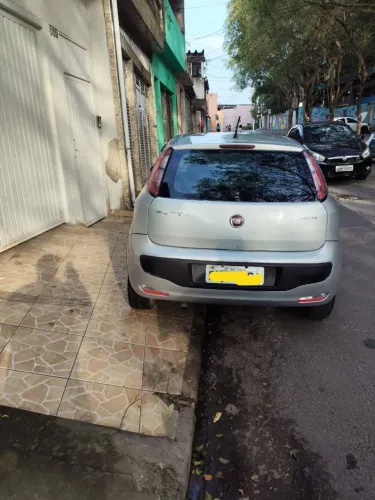 Fiat Punto Attractive 1.4 Fire Flex 8V 5P 2015