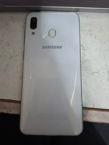 Usado - Celular Samsung Galáxia A30