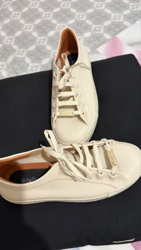 Tênis  da Melissa.  R$ 60,00